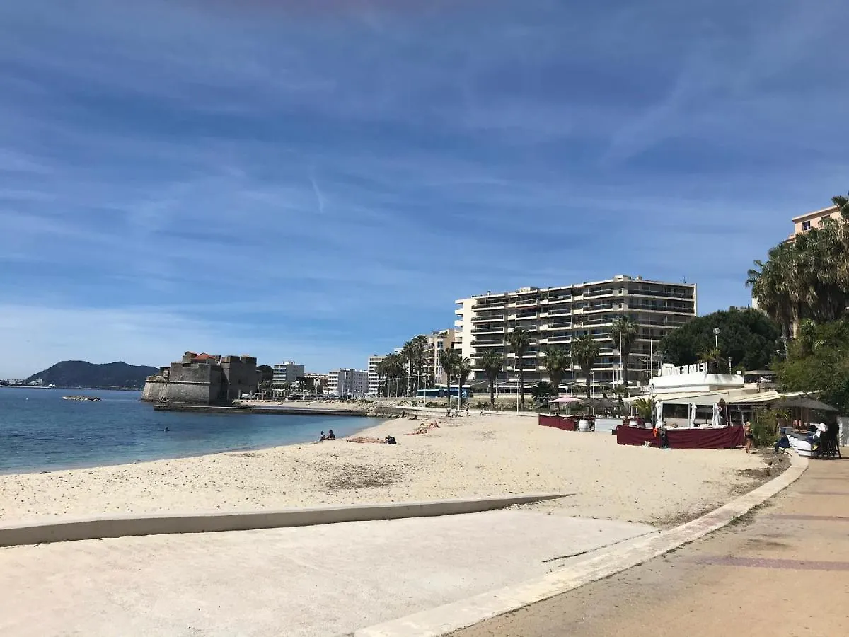 Grand T2 43m2 plages du Mourillon Toulon Appartement